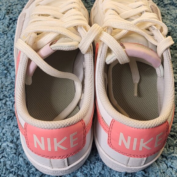 Nike Blazer Low 77 Gs White Pink Gaze - 4Y - Picture 3 of 7